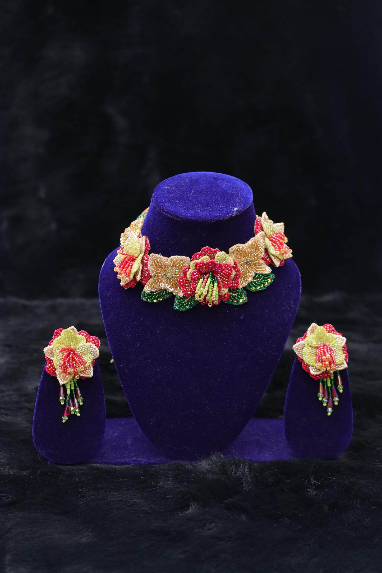 Gulnarred Floral Beaded Choker Set