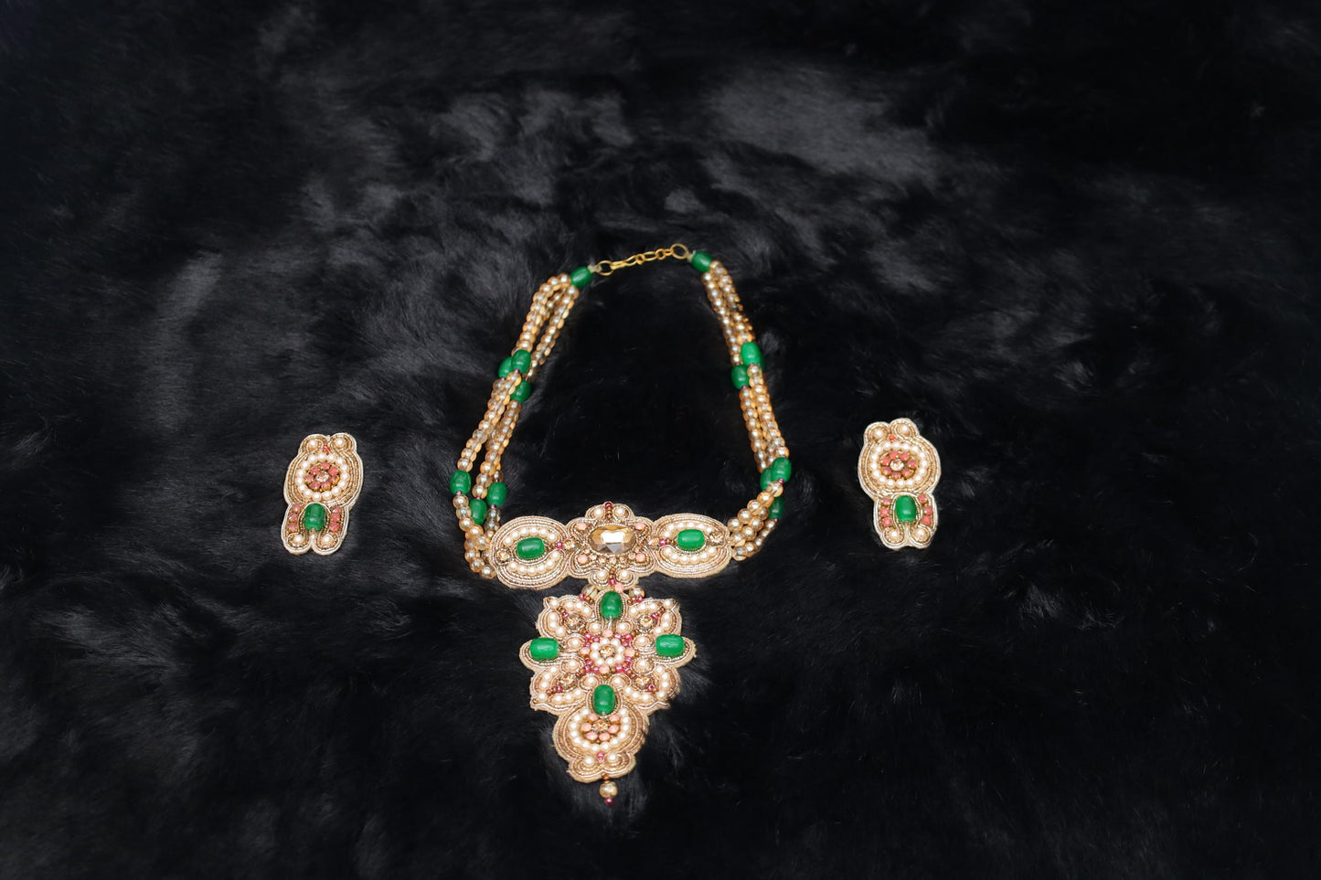 Emerald Royalty Vintage-Inspired Beaded Choker Set