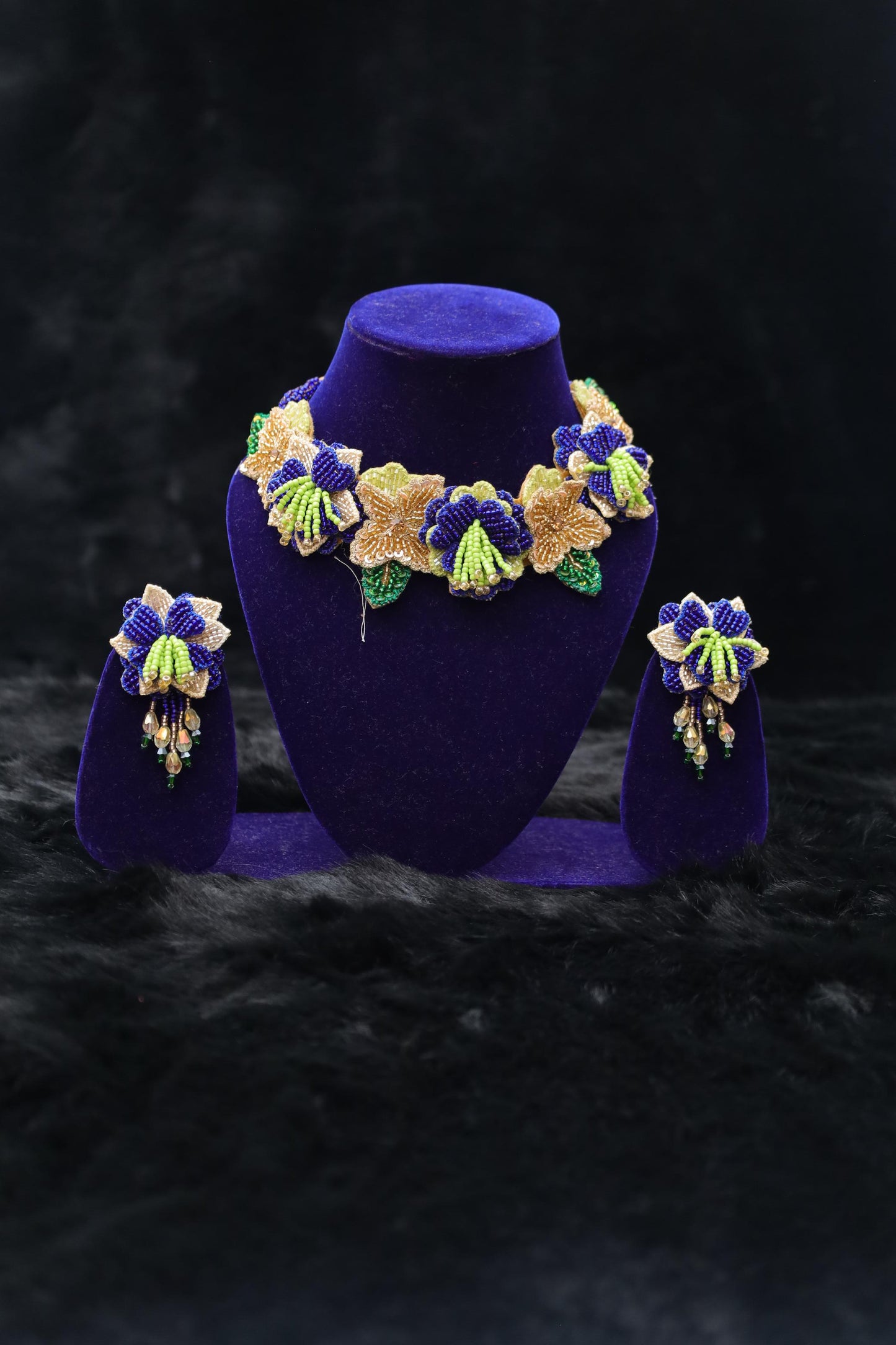 Gulnarred Floral Beaded Choker Set