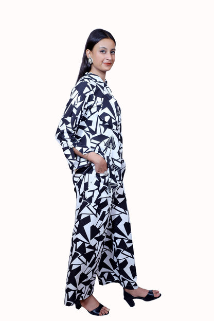 Monochrome Mirage